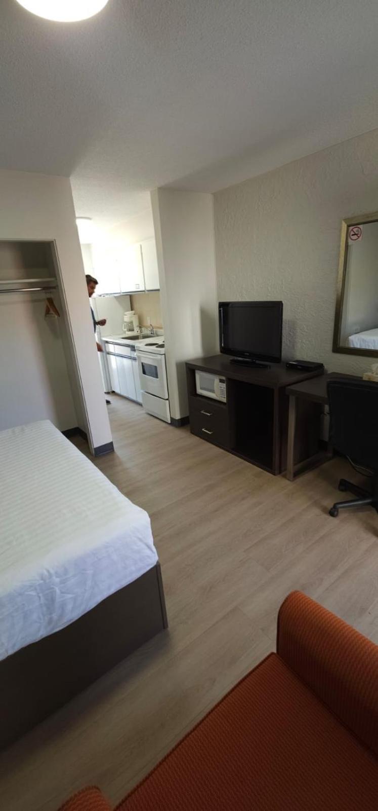 Riverside Motel Penticton Dış mekan fotoğraf